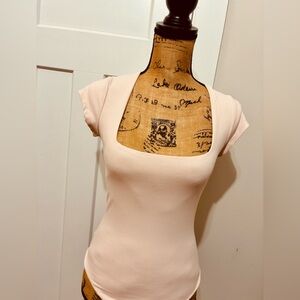 Free People Girlfriend bodysuit in Ballet Pink size small